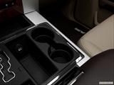  Cup holders photo
